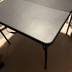 Table ( Square) Fold  Deluxe   NEW