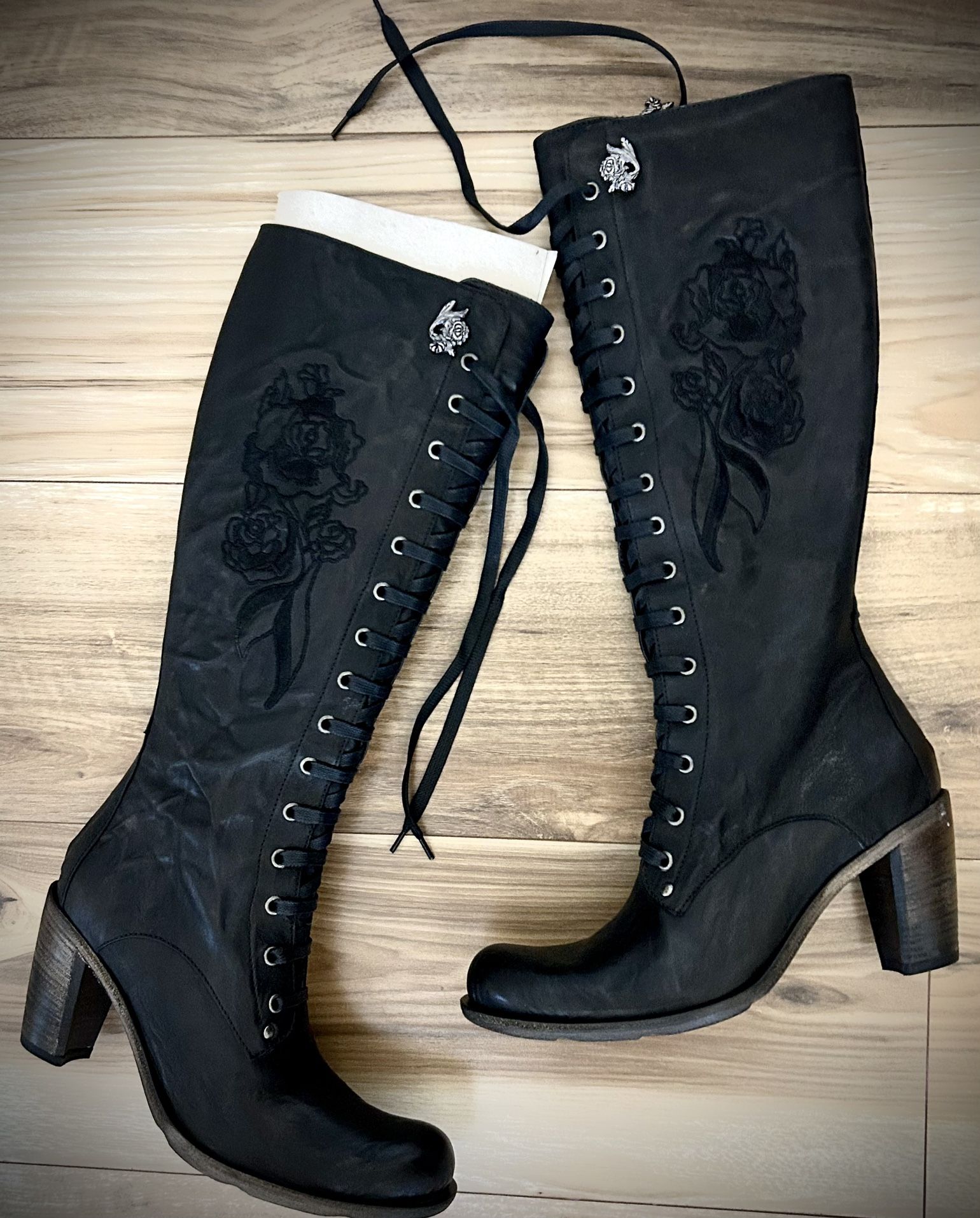 Brand New Mark Nason Siren Black Leather Lace-Up Knee-High Boots Size 8