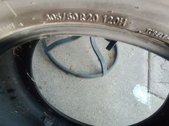 NT 420 305/50R20 120H