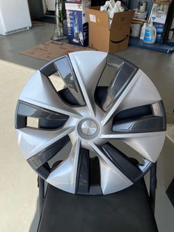 20 inch tesla caps never used. Brand new