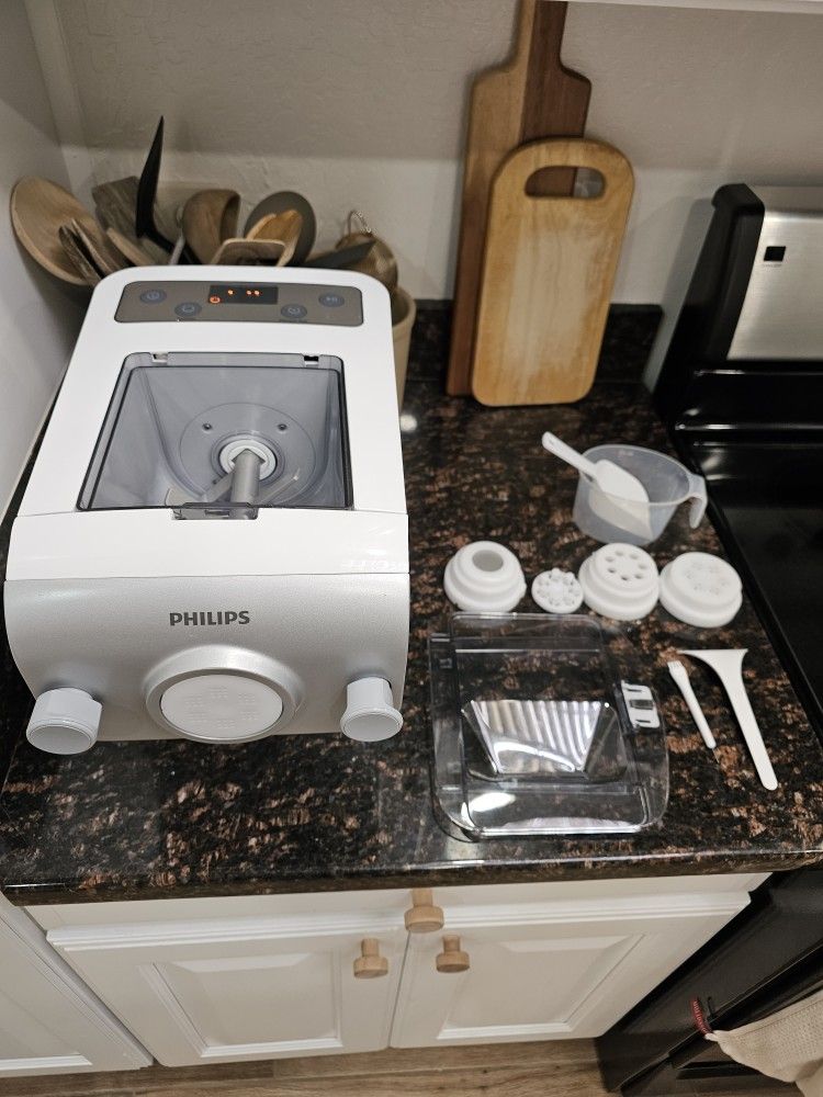 Philips Smart Pasta Maker Plus, PRICE IS NEGOTIABLE for Sale in Seattle, WA  - OfferUp