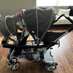 Graco DuoGlider Double Stroller | Lightweight Double Stroller with Tandem Seating, Glacie - Excellent Condition