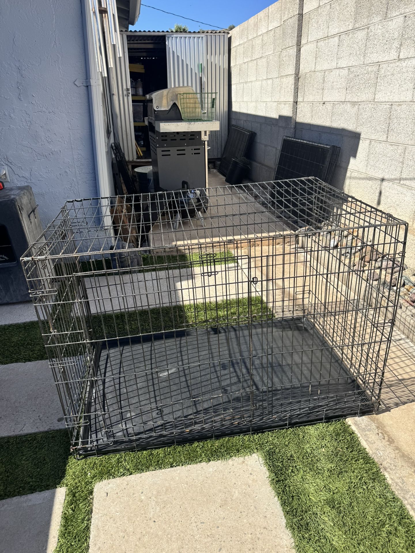 XL DOG KENNEL