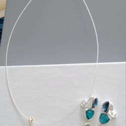 Beautiful Necklace And Earrings 