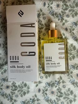 Coda silk body oil