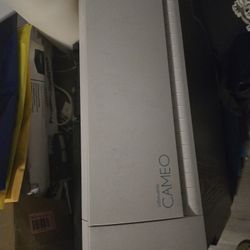 Cameo Silhouette Vinyl Cutter 