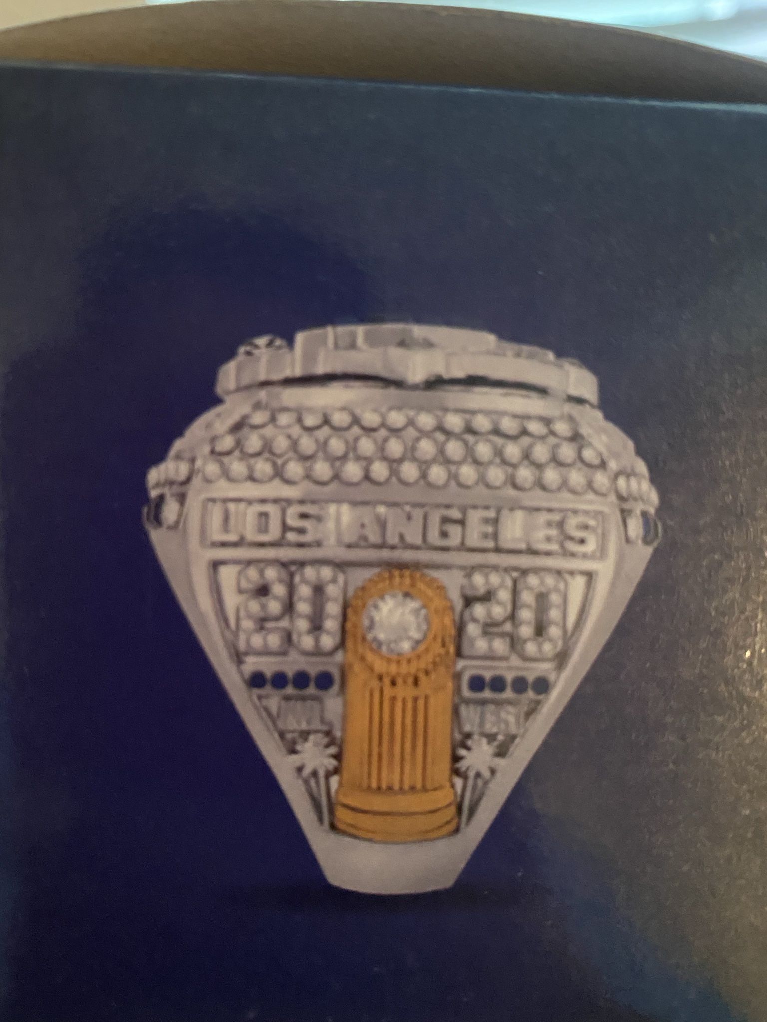 Dodgers 2020 World Series Ring , Buehler And Seager Bobbleheads