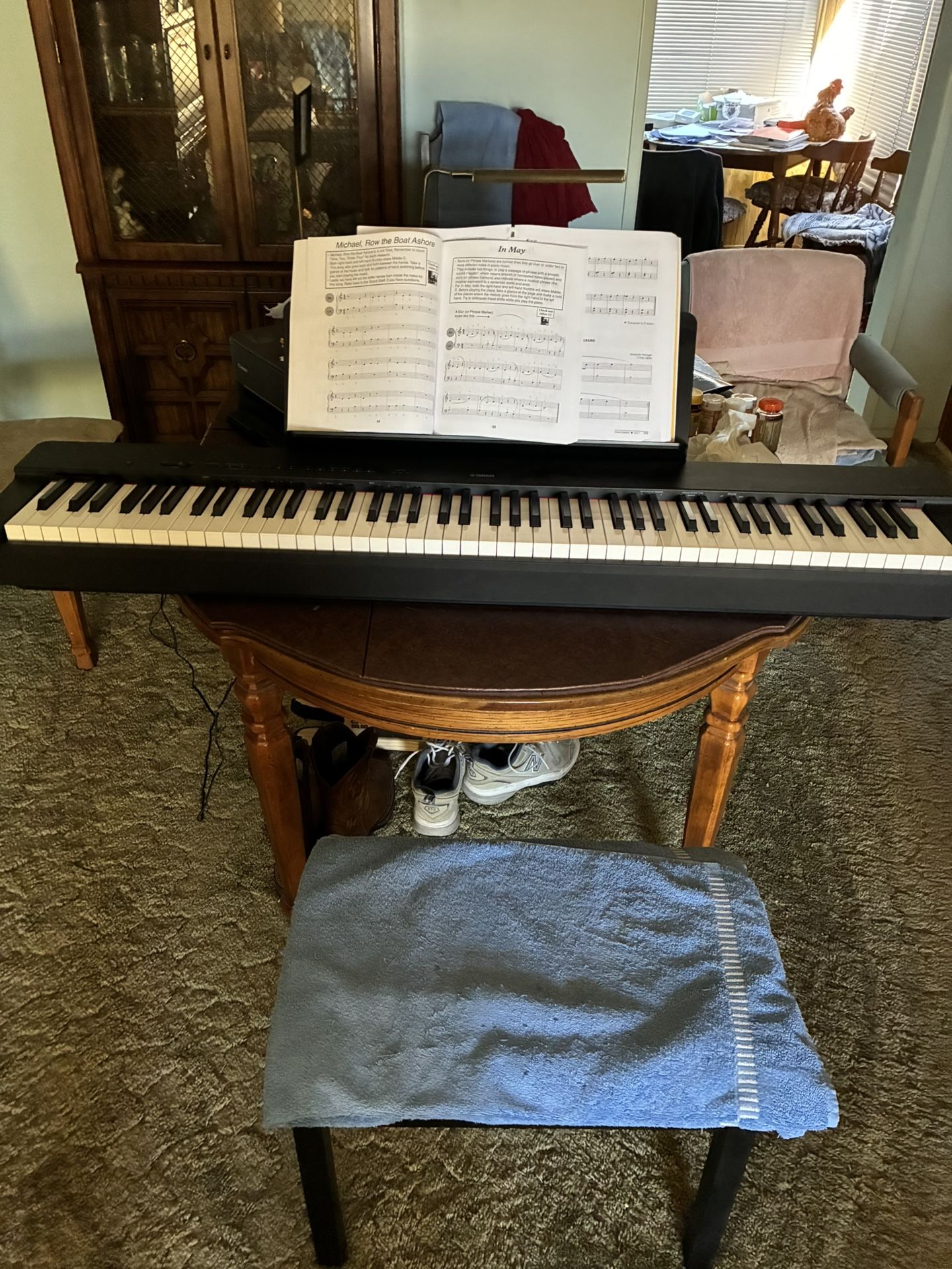 Yamaha P-225 Piano Keyboard, Bench, Stand