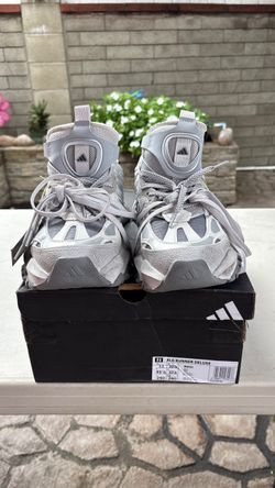 NEW XLG Runner Deluxe Sneakers Grey Size 11