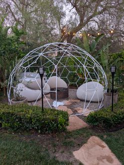 Vevor Igloo Frame for sale (no cover)