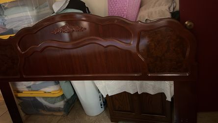 Cherry Queen Bed Good condition