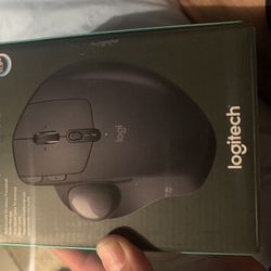 Logitech MX Ergo Wireless Trackball Mouse, Ergonomic Design, Move Content Between 2 Windows and Apple Mac Computers (Bluetooth or USB), Rechargeable