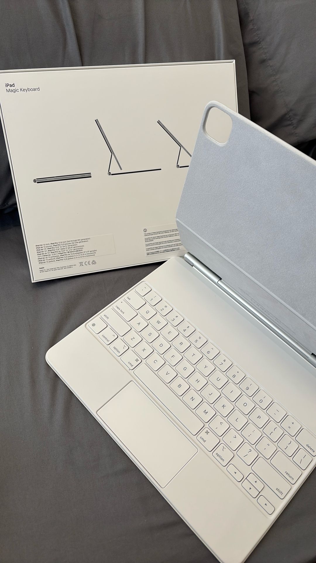 iPad Air 13 Inch Magic Keyboard