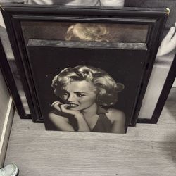 Wall Photos