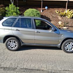 2005 Bmw X5 3.0i. 100k Original Miles..