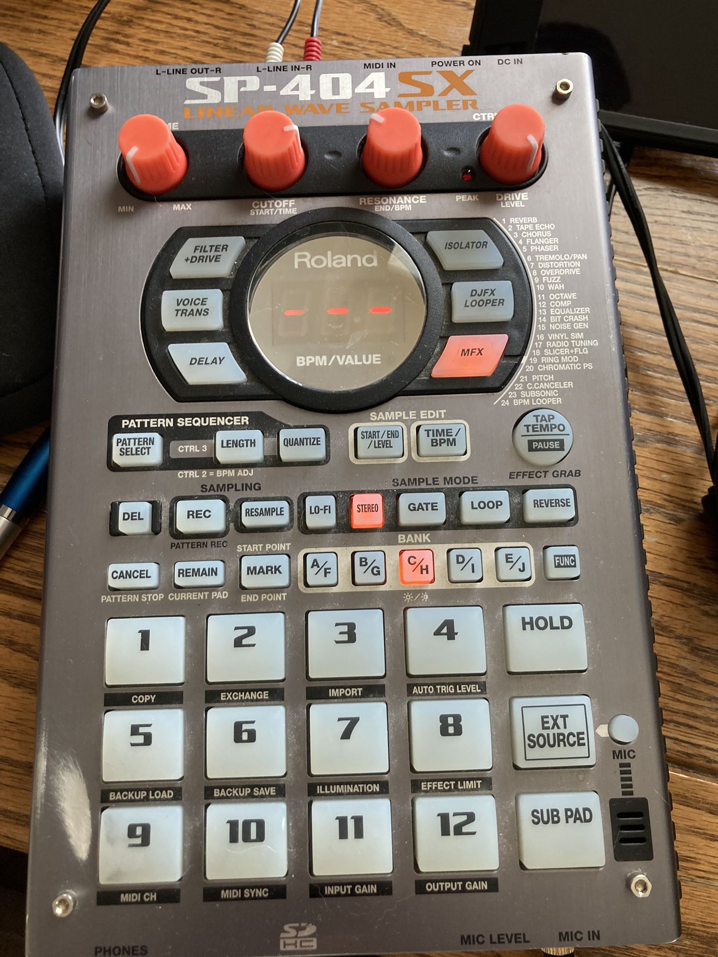 Roland SP404 Sampler