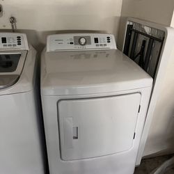 Insignia washer dryer set