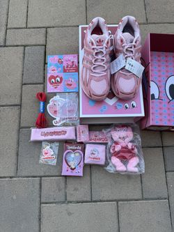 Unheardof x Adidas Adistar Cushion 3 Pork Chop Piggy Runner size 8