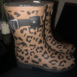 Girl Boots Size 5 