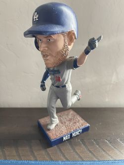 Los Angeles Dodgers. Max Muncy Bobble head. Crack Or Hand. 