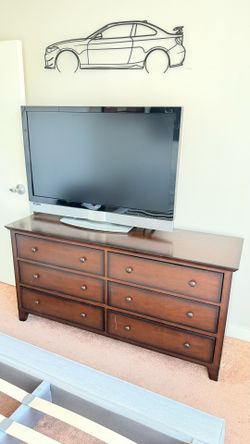Solid Wood 6 Drawer Dresser – Dark Brown