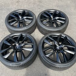 21” Tesla Model s arachnid factory Oem wheels new continental tires Tesla 2013-2020