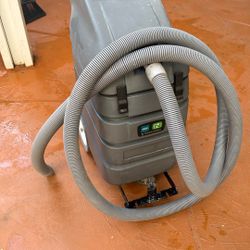 Tennent 15 Gallon Shop Vacuum 
