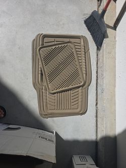 Prius car mat FREE