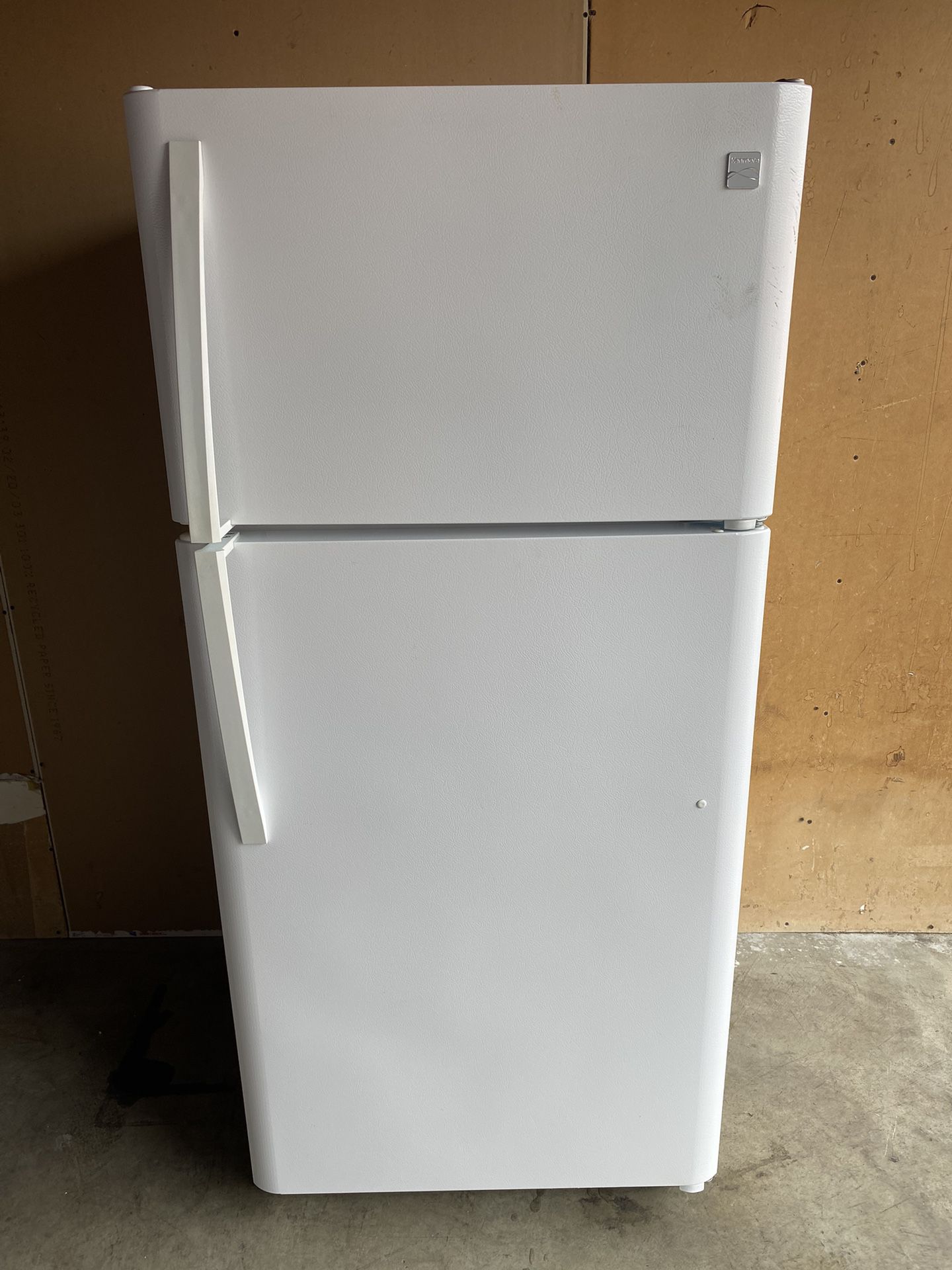 Like New Kenmore Refrigerator W Warranty Free Delivery 