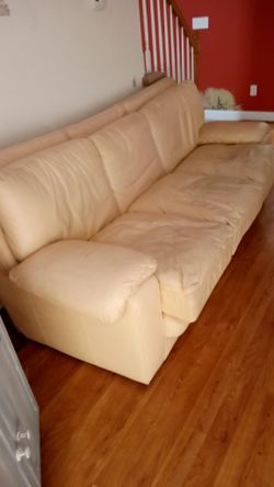 COUCH & LOVESEAT