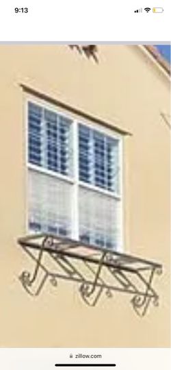 Window Iron planter grill 2 pot holder