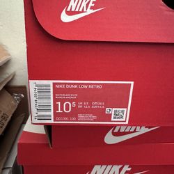 Nike Dunk Low “Black/White” Panda