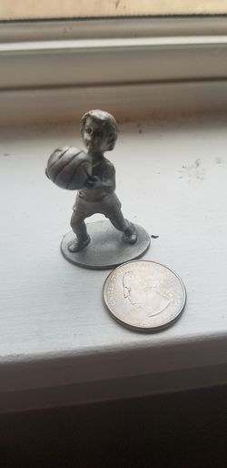 Basketball pewter figurine