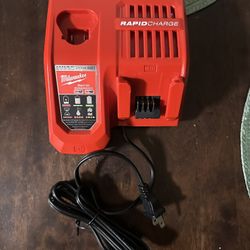 Milwaukee Rapid Charger M12 M18