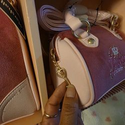 Juicy Couture 2 Piece Set