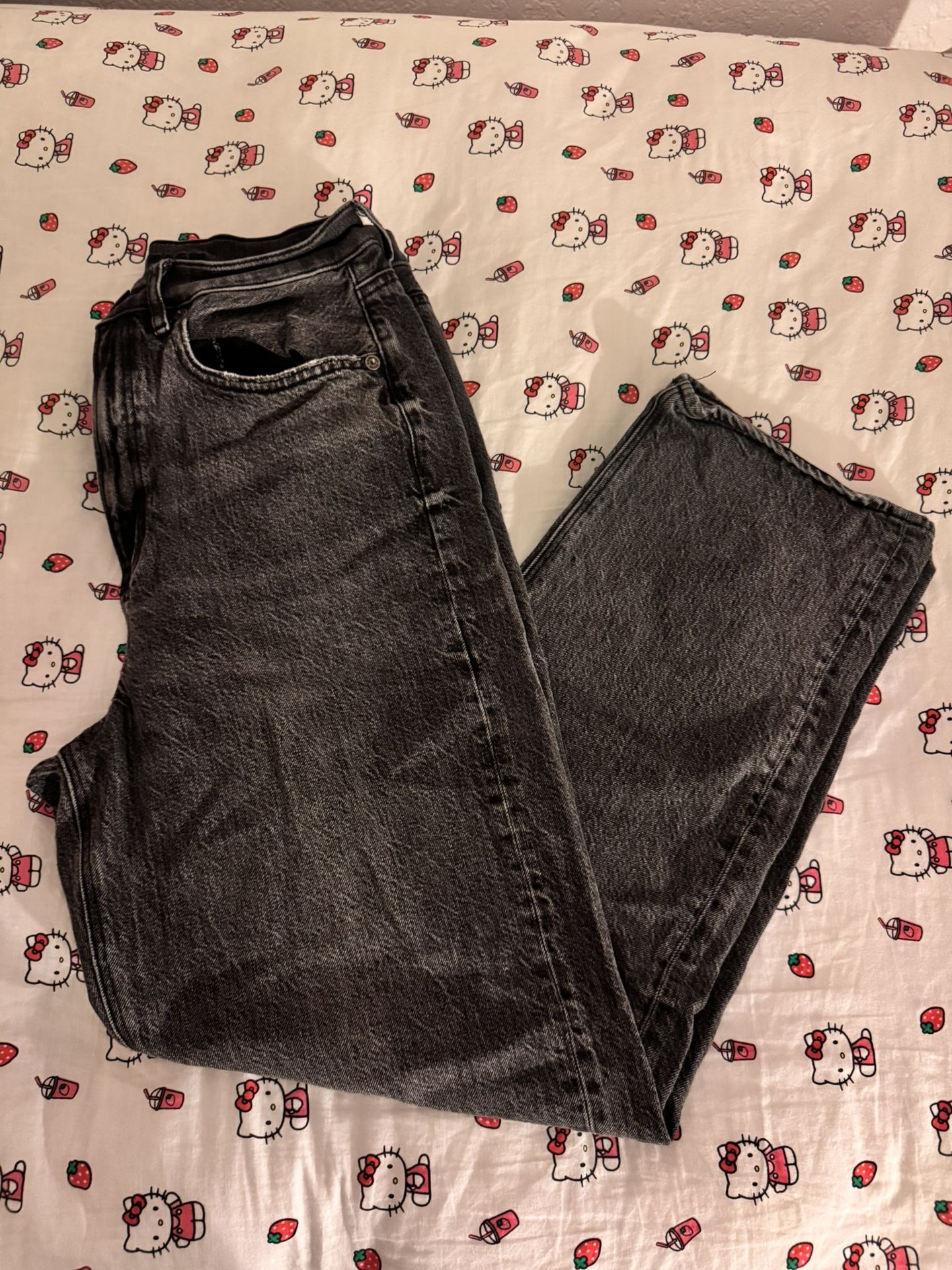 New Black Women’s American Eagle Baggy Jean