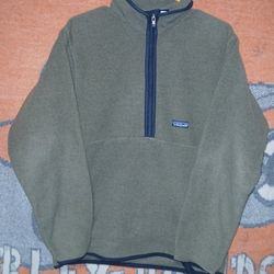 Vintage womens Patagonia half zip-up fleece