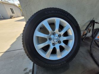 Wheels and tires 215 60R 16