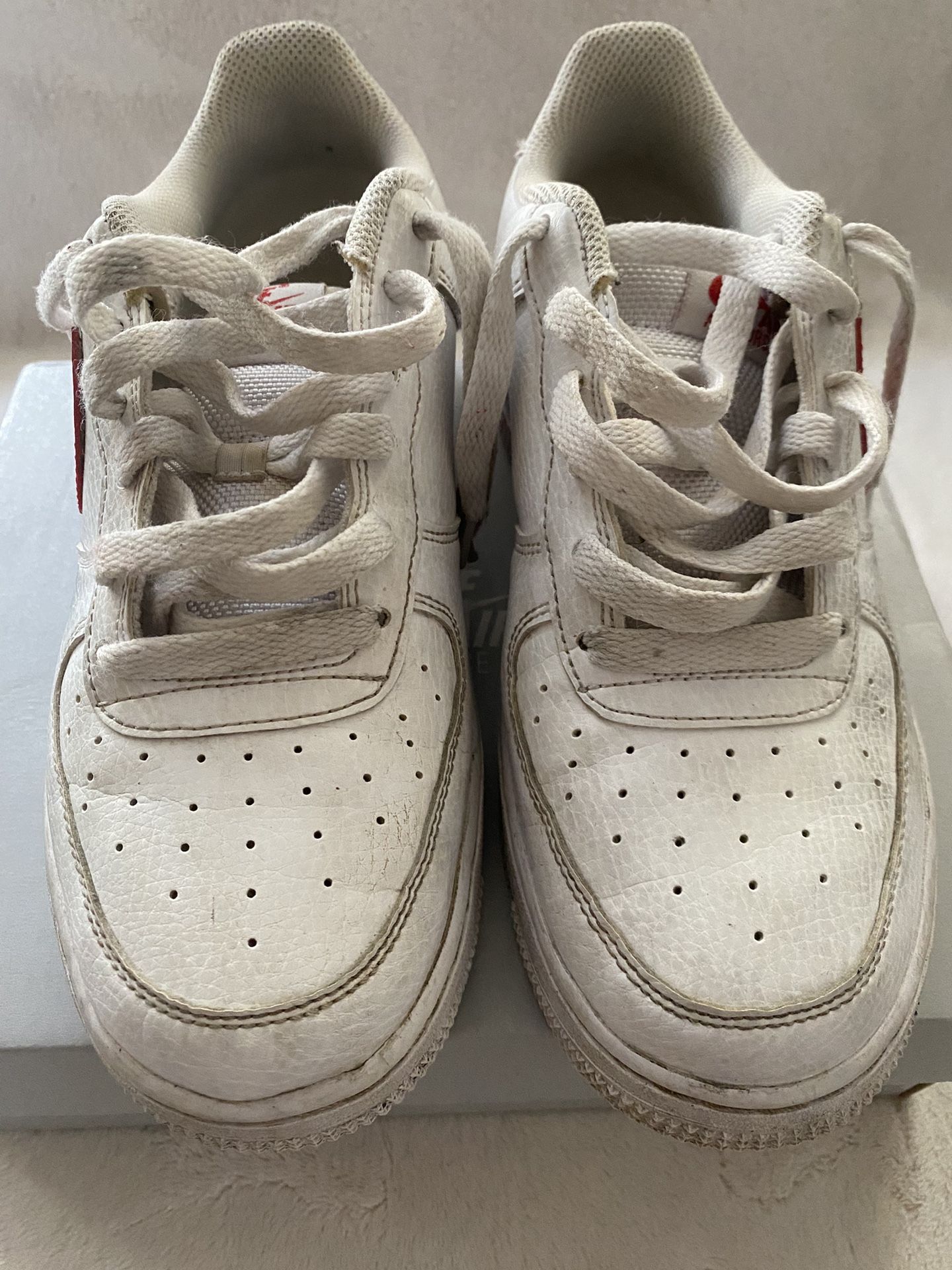 Nike Air Force 1 - Sz 5.5Y White With Red