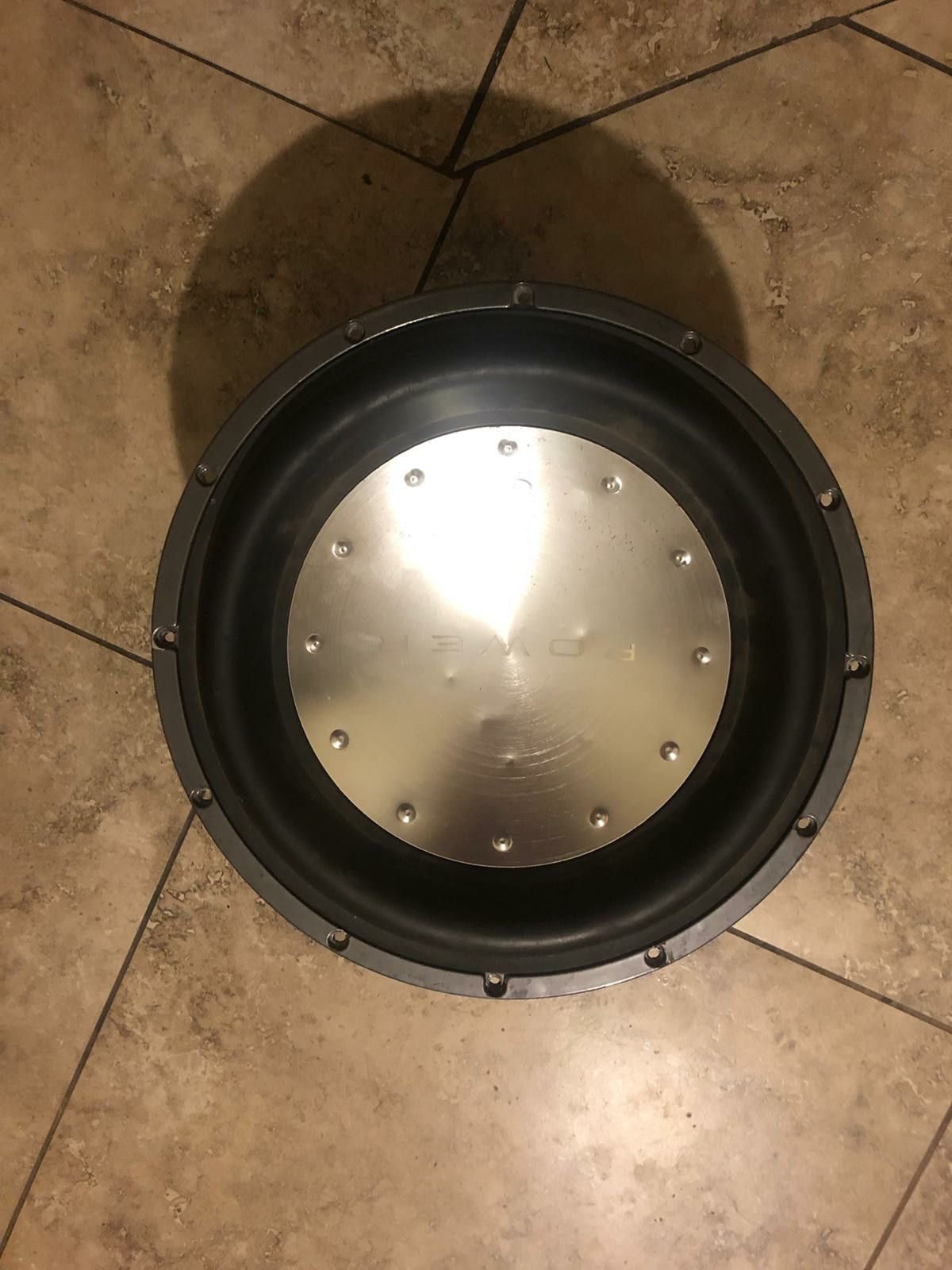 Subwoofer t1 punch 600 rms