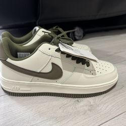 Nike Air Force 1 – Brand New (Japan) – Tags On 9.5 Size