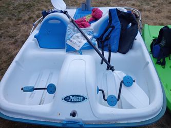 Pelican peddle boat