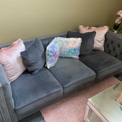 Velvet Tufted Couch(Gray)