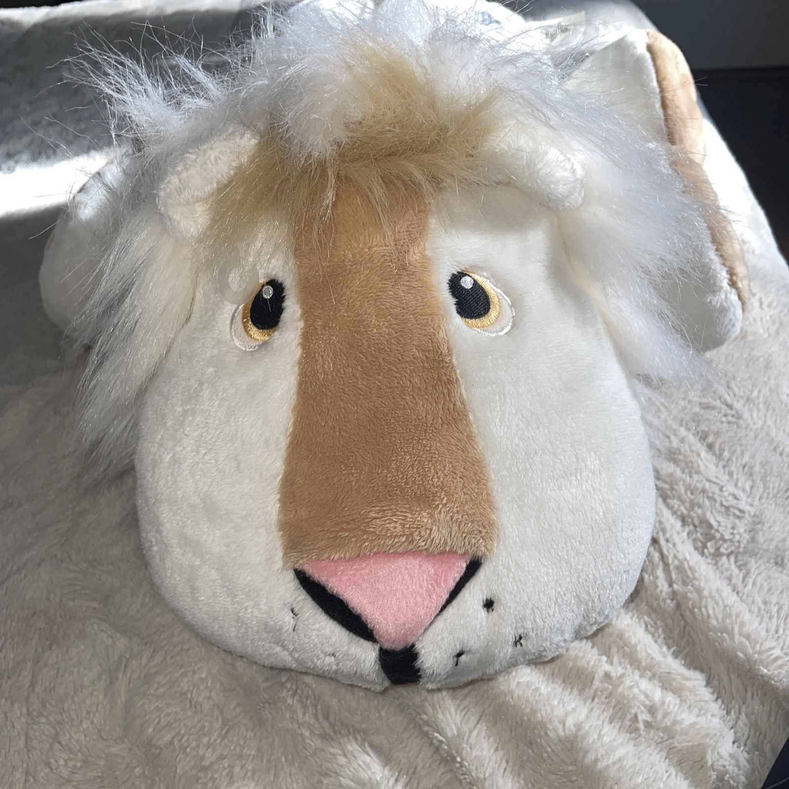 Stuffies Plush Champ The White Lion Stuffed Animal Hidden Pockets W Zippers Doll