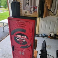 Vintage Bulls Locker