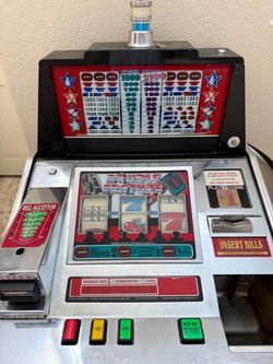 Double Feature Slot Machine with Bill Acceptor
