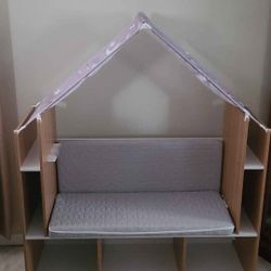 KidKraft Deluxe children's reading nook