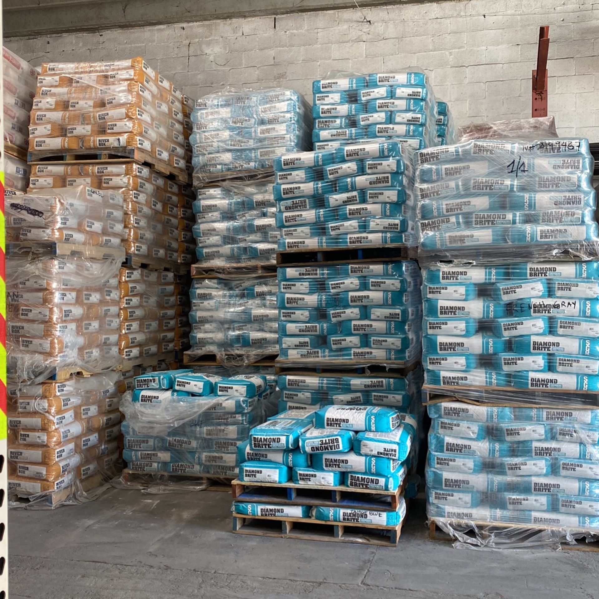 Diamond Brite - Diamond Bright Pool Finish / Pool Plaster