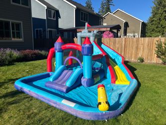 Bouncy castle/house with water slide
