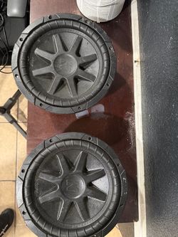 Kicker Comp C10 Dual 10” Subwoofers + Box – 4 Ohm